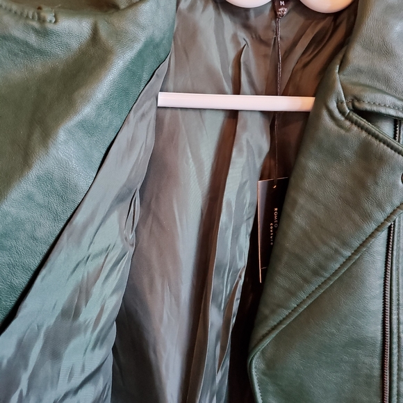 Romeo & Juliet Couture Faux Leather Jacket - Picture 3 of 8